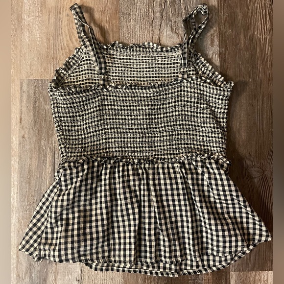 Old Navy Cute Checkered Summer Top - Picture 3 of 3
